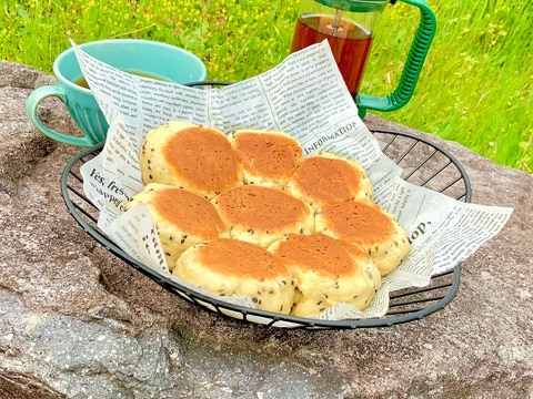 キャンプに♡ホットケーキミックスで黒胡麻ちぎりパン